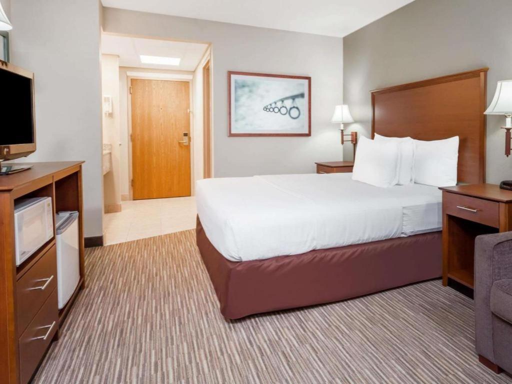 Days Inn Springfield South Экстерьер фото