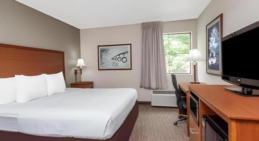 Days Inn Springfield South Экстерьер фото
