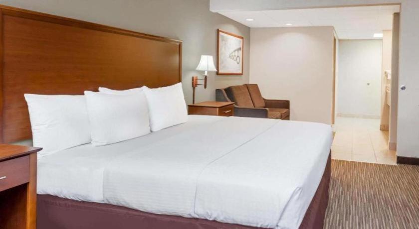 Days Inn Springfield South Экстерьер фото