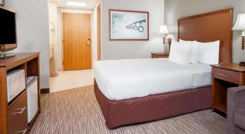 Days Inn Springfield South Экстерьер фото