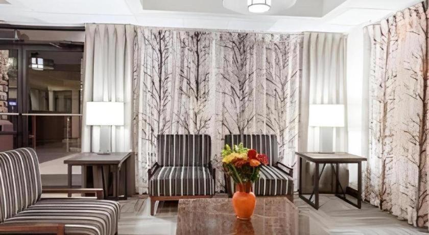 Days Inn Springfield South Экстерьер фото